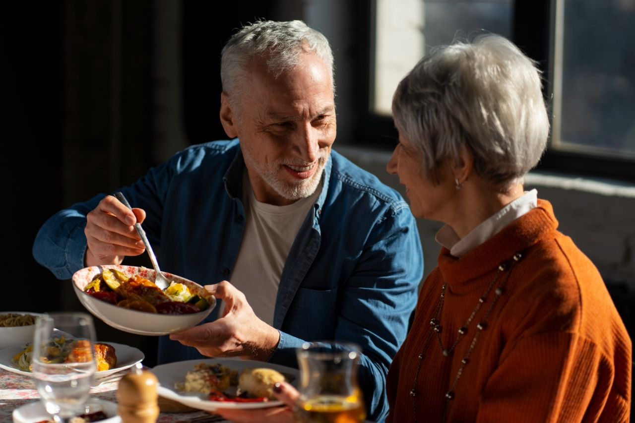 Nyugdíjas menü – Egészséges és pénztárcabarát étkezés időseknek ingyenes házhozszállítással