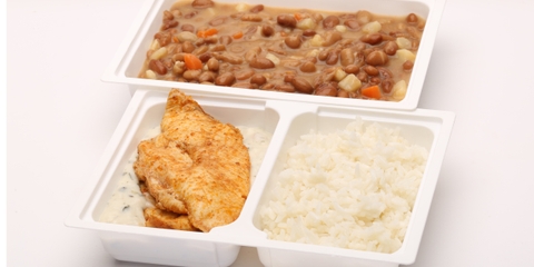 Bableves zöldségekkel, Sült csirkemell baconos, krémes szószban, rizs