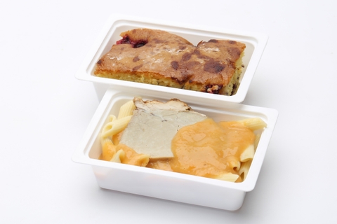 Vadas sertéssült, penne tészta, Meggyes házi pite (150g)