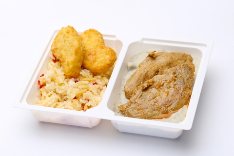 Krémes vargányás szűzérmék, pirított zöldséges rizs, röszti Krémes vargányás szűzérmék, pirított zöldséges rizs, röszti