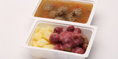 Alföldi májgombócleves, Meggymártásos csirkefalatok, főtt burgonya