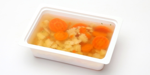 Csontleves zöldséggel, tésztával