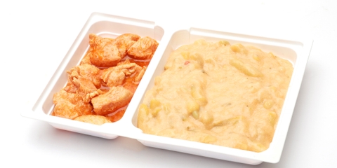 Magyaros zöldbabfőzelék, csirkemell pörkölt 