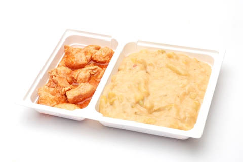 Magyaros zöldbabfőzelék, csirkemell pörkölt 