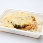 Brokkolis, sajtos csirkemell, párolt rizs