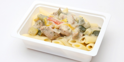 Mascarponés, trikolor paprikás, csirkés penne