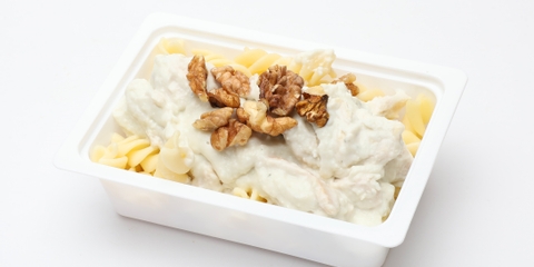 Kéksajtos-diós csirke kockák, fusilli tészta