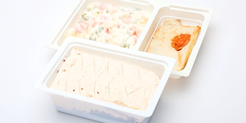 Hideg csabai sertéssült, franciasaláta, Habos-gesztenyés szelet (160g)
