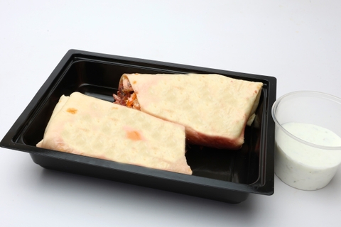 Sajtos-rántottás tortilla, fokhagymás tejföl