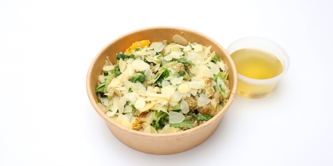 Barackos-mozzarellás quinoa saláta, Balzsamecetes öntet