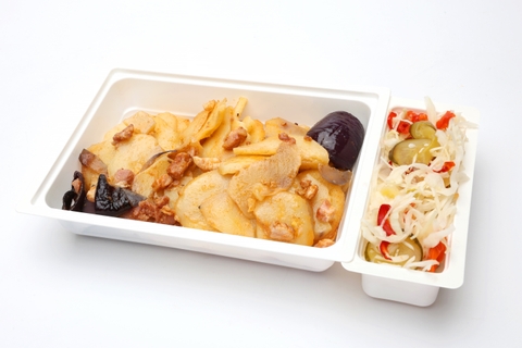 Kemencés krumpli (bacon, lilahagyma), házi csalamádé 
