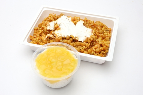 Török piláf (csicseriborsó, bulgur, paradicsom), Mangós-kókuszos tápiókapuding (180g)