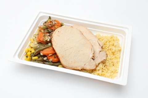 Grillezett zöldség pirított magokkal, bulgur, grill sertéskaraj