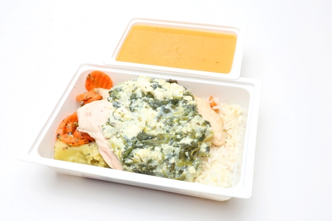 Mexikói kukorica püréleves, Csirkesteak parajos ricottával, Brokkoli, rizs, sárgarépakorong