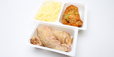 Brokkolis zöldségfasírt, burgonyapüré, Fitnesz szamócás, túrós palacsinta (200g)