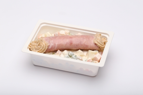 Tormakrémes sonkatekercs franciasalátával