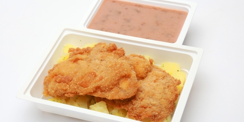 Szilvaleves, Rántott sertésszelet, petrezselymes burgonya