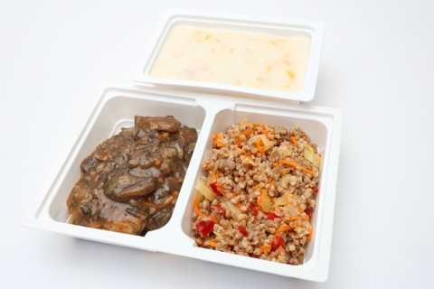 Mediterrán gyümölcsleves , Sertésborda pirított gombával, Zöldséges hajdina Mediterrán gyümölcsleves , Sertésborda pirított gombával, Zöldséges hajdina