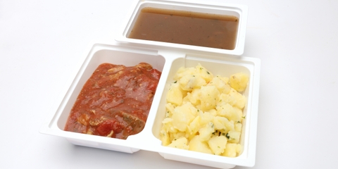 Magyaros gombaleves csicseritarhonyával, Paradicsomos harcsaragu, petrezselymes burgonya