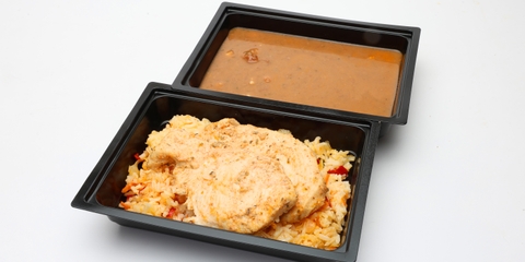 Chilis babpüréleves, pirított bacon, Görögös csirkemell, pirított zöldséges rizs