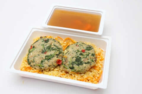 Tavaszi zöldségleves , Parajos tengerihal pogácsa, karottás bulgur