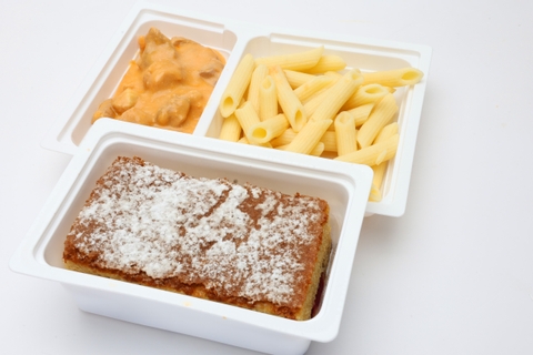 Vadas sertésragu, penne tészta, Meggyes házi pite (150g)