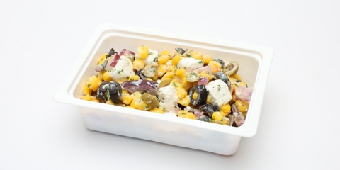 Olivás-krémfehérsajtos kukoricasaláta