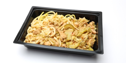 Jófalat Pad thai csirkehússal