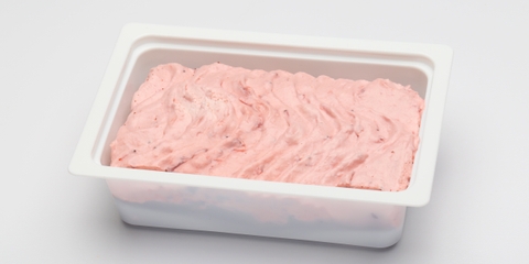 Tejszínes epres szelet (100g)