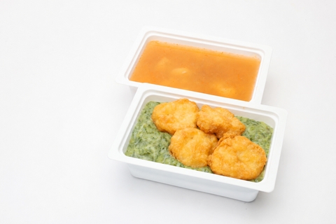 Tarhonyaleves, Parajfőzelék, Csirke nuggets Tarhonyaleves, Parajfőzelék, Csirke nuggets