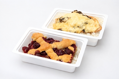 Magyaróvári sertésborda, rizs, Meggyes-diós rácsos pite (240g)