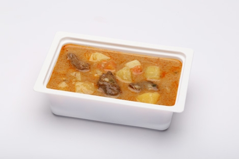 Tejfölös bécsi gulyás