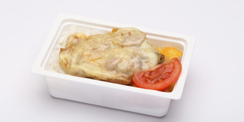 Lajtai zsiványpecsenye (mustáros-fehérboros pácolt tarja), párolt rizs, pirított burgonya