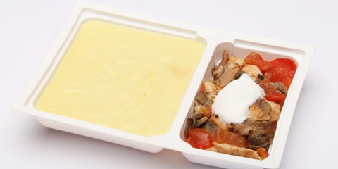 Boglyás csirkefalatok, burgonyapüré Boglyás csirkefalatok, burgonyapüré