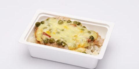 Gellért sertésszelet (zöldborsó, sonka), rizs