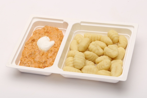 Csirkehúsos gnocchi paprikás szósszal, tejföllel