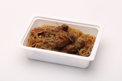 Mogyorós, csípős csirkeragu, pirított tészta Mogyorós, csípős csirkeragu, pirított tészta