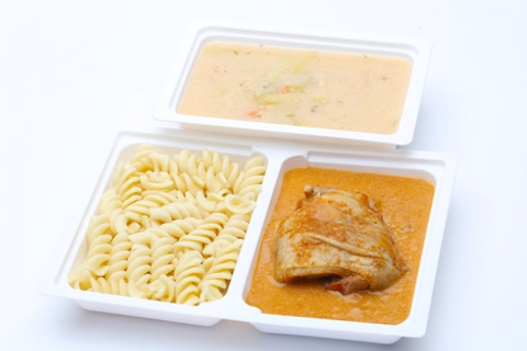 Tejfölös zöldbableves, Csirkefelsőcomb paprikás, fusilli tészta