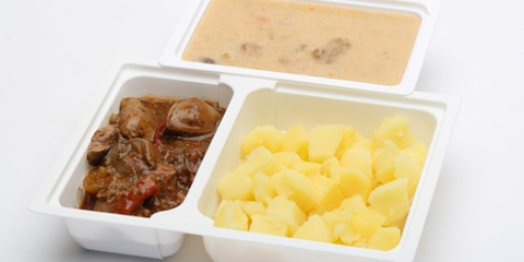 Bakonyi betyárleves, Pirított csirkemáj, főtt burgonya