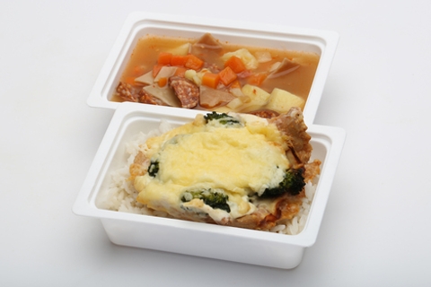 Lebbencsleves kolbásszal, Magyaróvári sertésborda, rizs