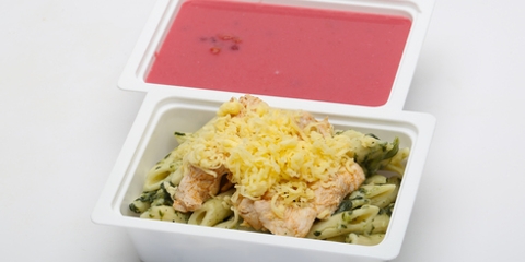 Erdei gyümölcsleves, Parajos-csirkés penne sajttal