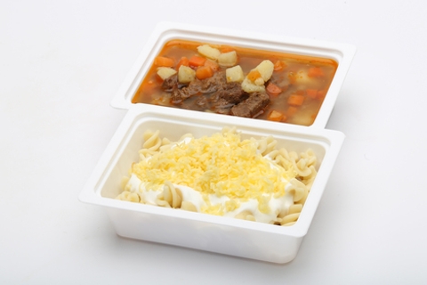 Gulyásleves , Füstölt sajtos, tejfölös tészta 