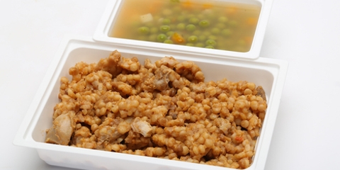 Falusi zöldborsóleves, Tarhonyás hús