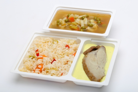 Tavaszi zöldségleves, Sült csirkemell curryszószban, pirított zöldséges rizs