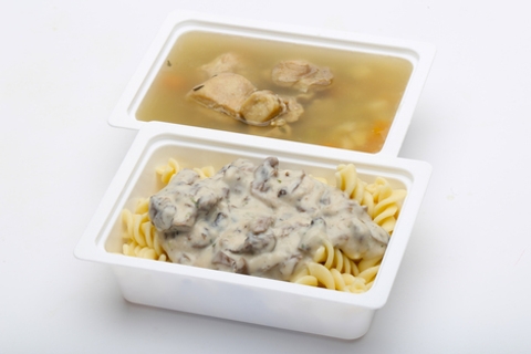 Falusi csirkeraguleves, Krémes-gombás fusilli Falusi csirkeraguleves, Krémes-gombás fusilli