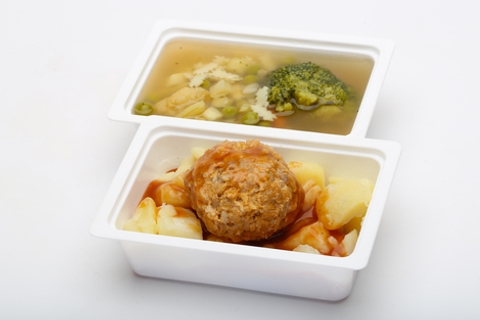 Zöldségleves Virágáruslány módra, Paradicsomos húsgombóc, főtt burgonya Zöldségleves Virágáruslány módra, Paradicsomos húsgombóc, főtt burgonya