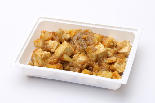Brassói tofu tepsis, pirított kocka burgonyával